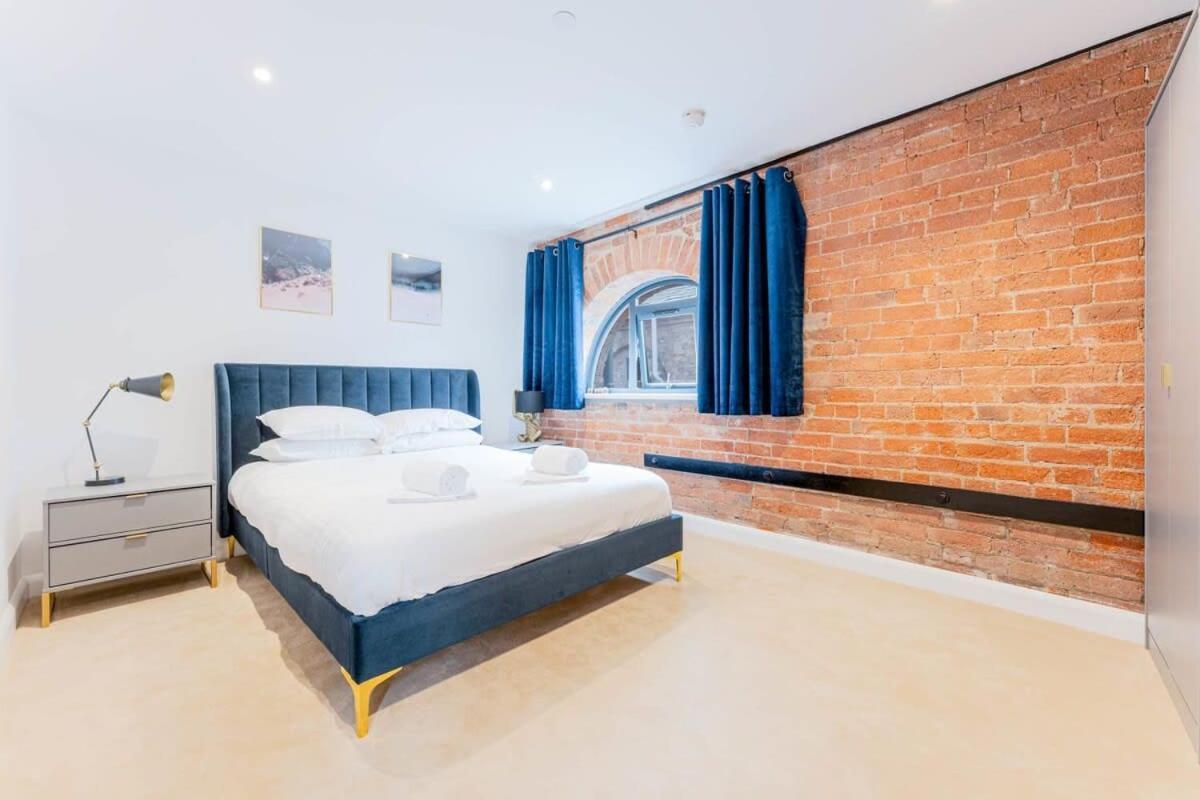 Stunning 1 Bed Apartment In Burton-On-Trent Екстериор снимка