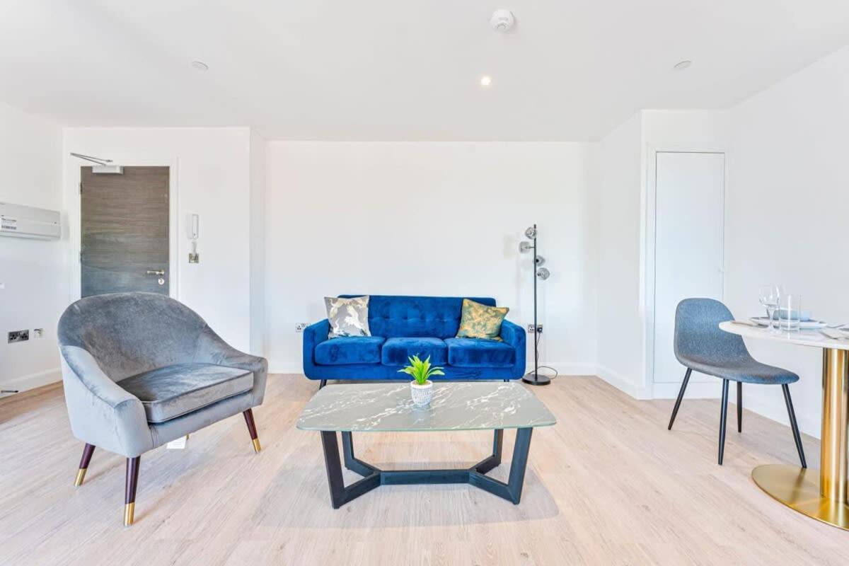 Stunning 1 Bed Apartment In Burton-On-Trent Екстериор снимка