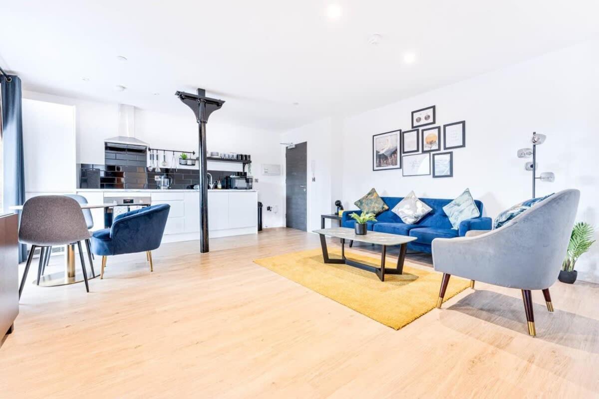 Stunning 1 Bed Apartment In Burton-On-Trent Екстериор снимка