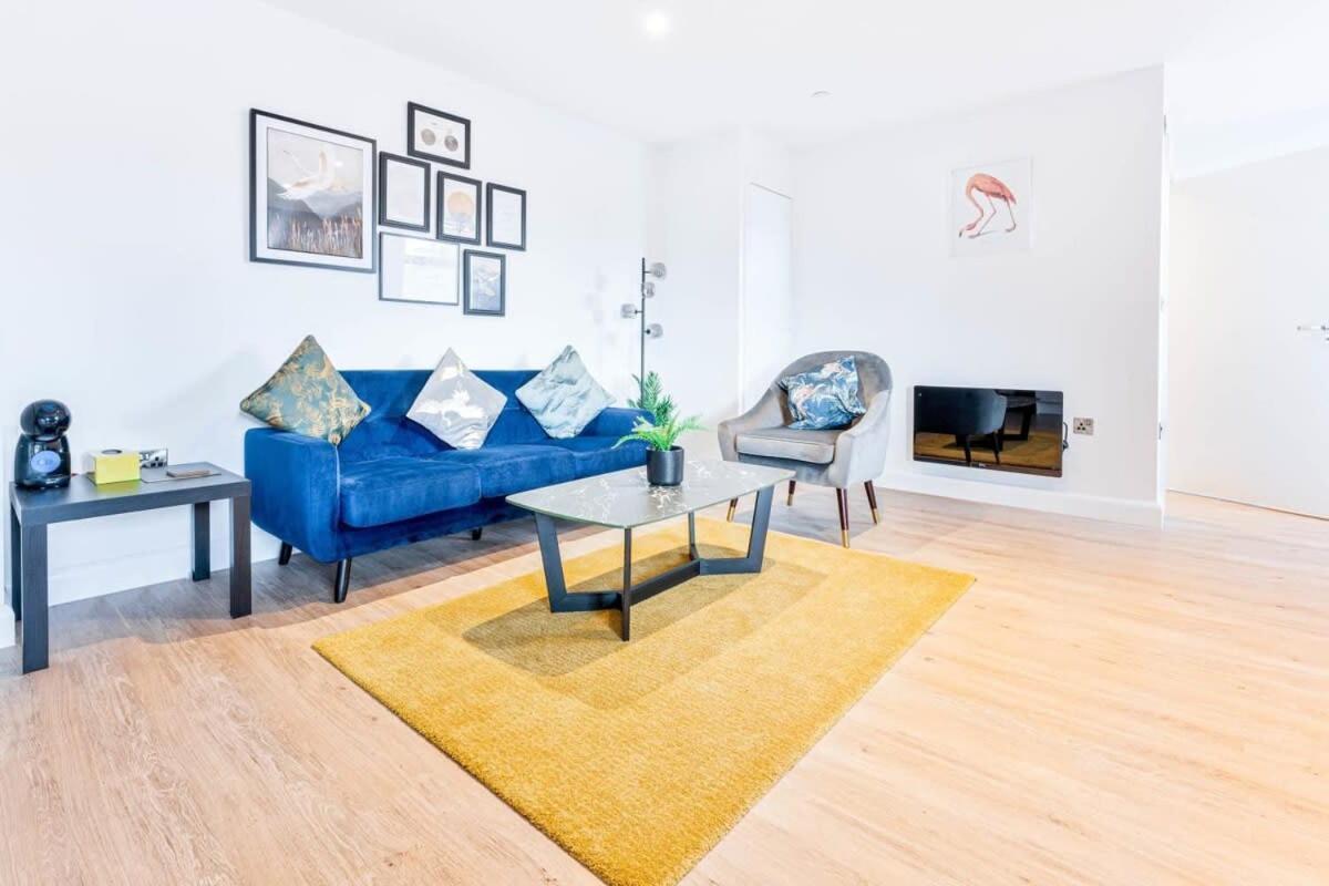 Stunning 1 Bed Apartment In Burton-On-Trent Екстериор снимка